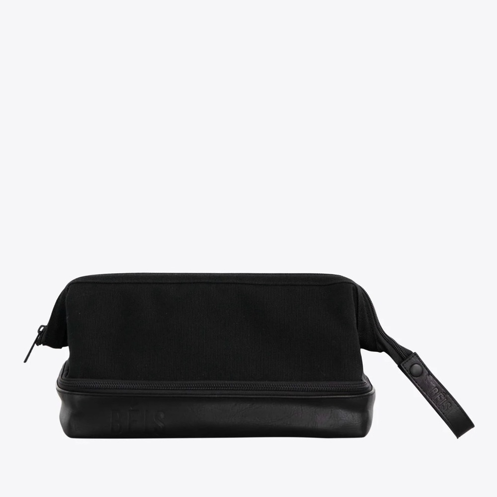 BEIS- The Dopp Kit